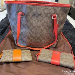Coach purse set